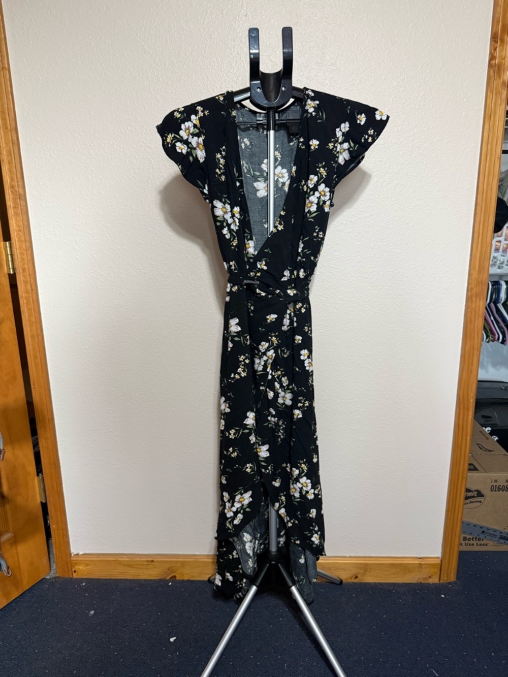 Black‎ Floral Maxi Wrap Dress with Tie Waist